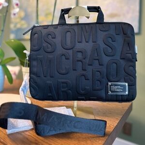 NWT! NEW! Marc Jacobs Jumbo Logo Contrast Embossed Laptop Bag with Logo strap